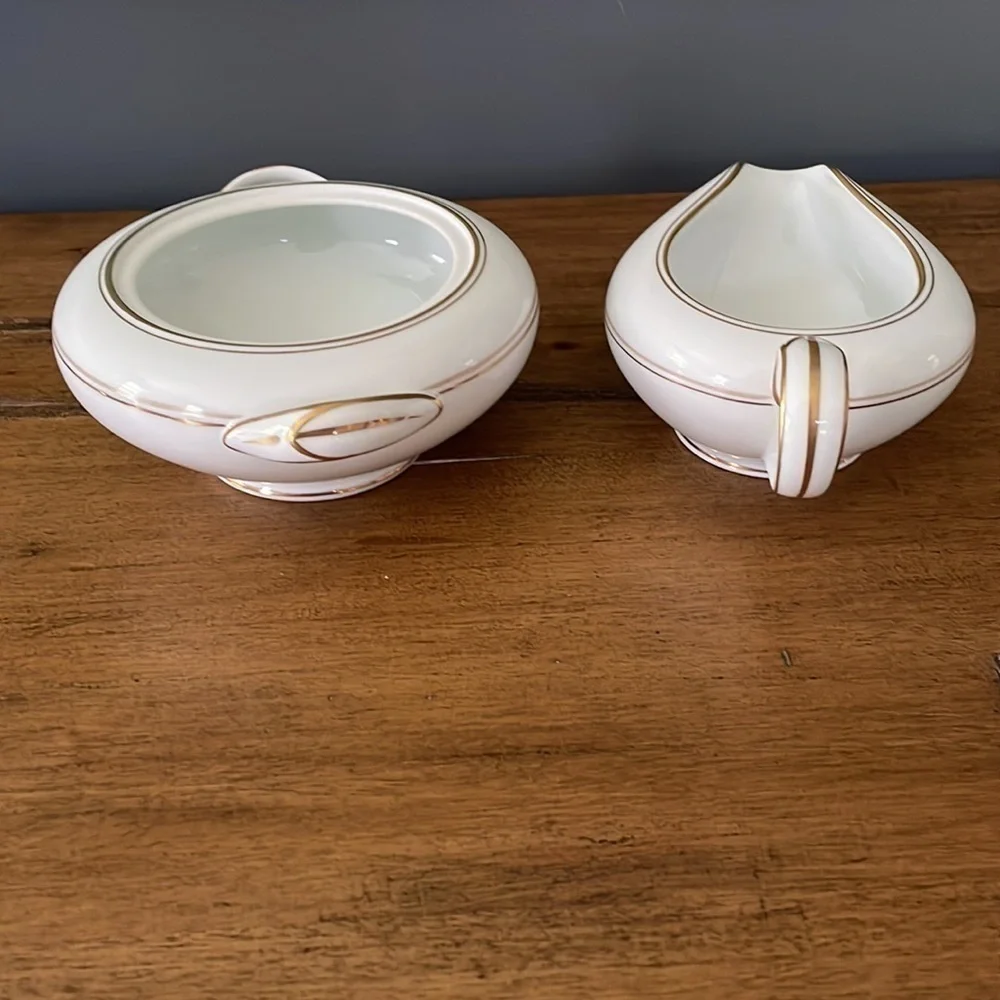 Noritake sugar and creamer